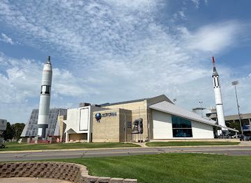 kansas/hutchinson/attraction/cosmosphere