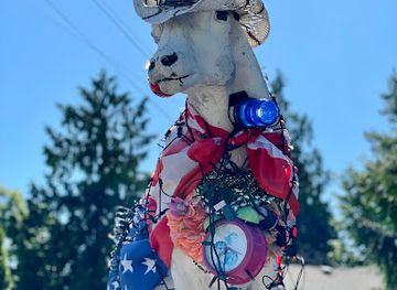 washington/whidbey-island/attraction/the-mukilteo-goat