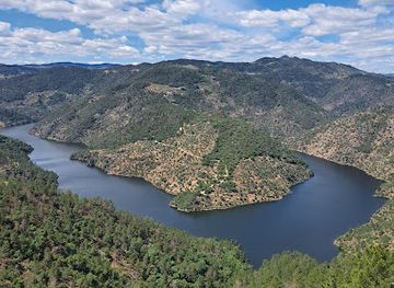 portugal/tras-os-montes/attraction/miradouro-olhos-do-tua