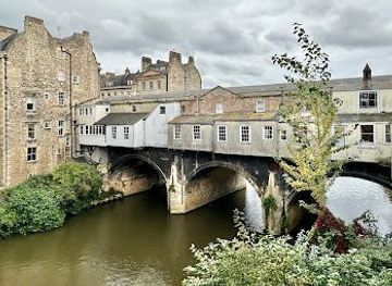 united-kingdom/bristol/attraction/pulteney-bridge
