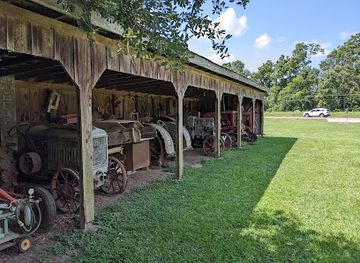 louisiana/bayou-country/attraction/laurel-valley-village-store