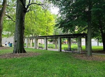 indiana/northwest-indiana/attraction/addams-jane-memorial-park