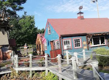 maine/mount-desert-island/attraction/pirate-s-cove-adventure-golf