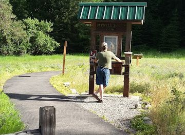 idaho/panhandle/attraction/international-selkirk-loop