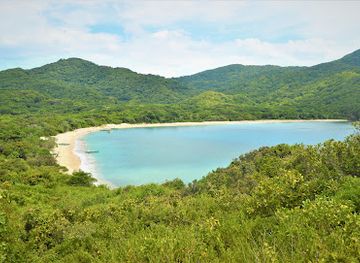 philippines/cagayan-valley/attraction/cape-engano-lighthouse