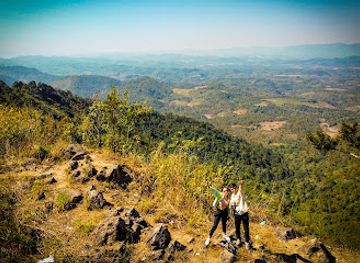 laos/xaisomboun-province/attraction/phu-kheng-tunnel