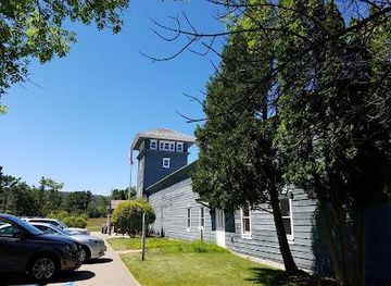 michigan/traverse-city/attraction/philip-a-hart-visitor-center