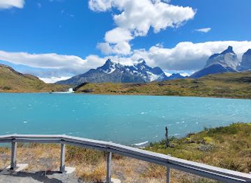 argentina/torres-del-paine-national-park/attraction/acceso-serrano-parque-torres-del-paine