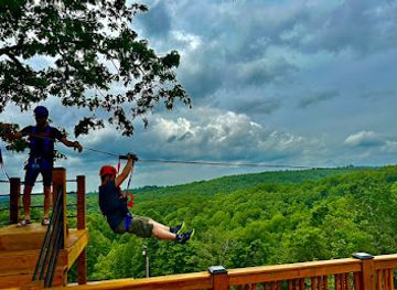 arkansas/ozark-mountains/attraction/eureka-springs-zipline