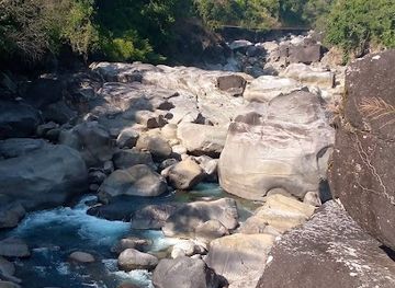 india/meghalaya/attraction/mawkynrong-syntein