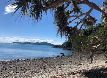 australia/whitsunday-islands/attraction/coral-beach