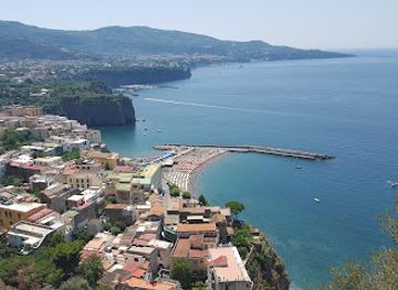 italy/sorrento/attraction/view-of-the-sorrento-peninsula