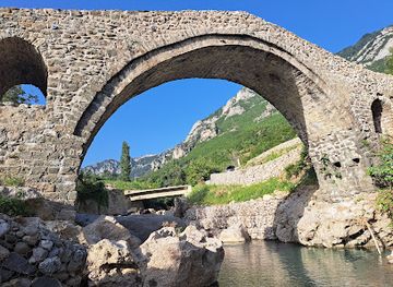 albania/toskeria/attraction/ottoman-bridge