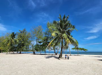 cambodia/sihanoukville/ochheuteal-beach/attraction/prek-treng-beach