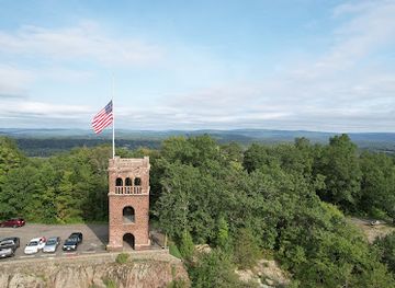 massachusetts/mohawk-trail/attraction/poet-s-seat-tower