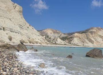 cyprus/pissouri/attraction/wild-beach-pissuri