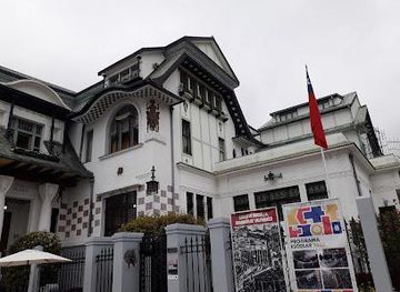 chile/valparaiso/attraction/paseo-yugoslavo