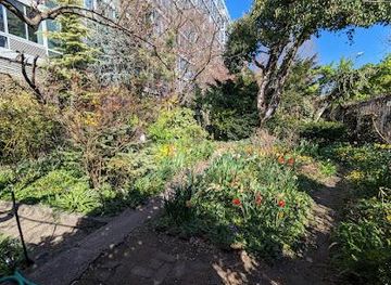 new-york/yonkers/attraction/liz-christy-garden
