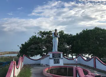 MGR Statue, Passaiyoor