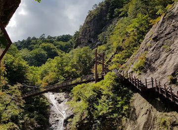 south-korea/gangwon-province/attraction/yukdam-falls