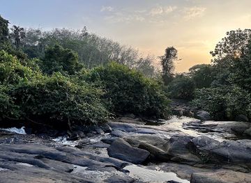 sri-lanka/kalutara-district/attraction/thudugala-waterfall