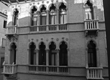 italy/veneto/attraction/palazzo-da-schio-ca-d-oro