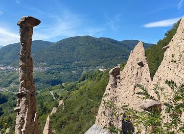 italy/val-di-non/attraction/pyramids-of-segonzano-trento