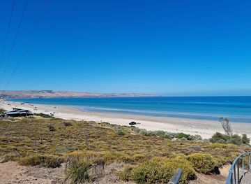 australia/fleurieu-peninsula/attraction/aldinga-beach-drive-on