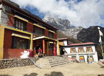 nepal/gokyo-lakes/attraction/lawudo-gompa