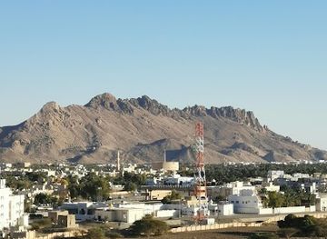 oman/ad-dakhiliyah-governorate/attraction/nizwa-alqarn-tower