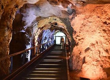 austria/graz/attraction/dom-im-berg