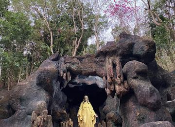 indonesia/java/attraction/gua-maria-sendang-ratu-kenya-giriwoyo