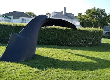 massachusetts/martha-s-vineyard/attraction/edgartown-memorial-wharf