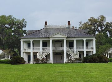 louisiana/plantation-country/attraction/evergreen-plantation