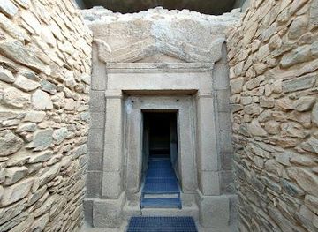 bulgaria/gabrovo/attraction/thracian-tomb-shushmanets