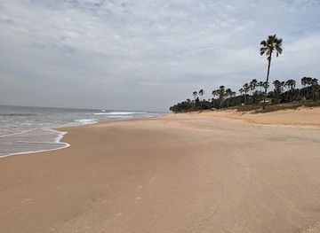 the-gambia/upper-baddibu/attraction/serrekunda-beach