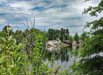 massachusetts/hampshire-county/attraction/hampton-ponds-state-park