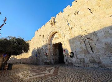 israel/jerusalem/attraction/zion-gate