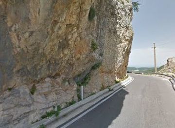 albania/kurbin/attraction/shkembi-i-vajes