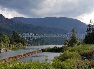 washington/columbia-river-gorge/attraction/cascade-locks-historical-museum