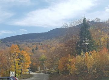 vermont/smugglers-notch-state-park/attraction/smugglers-notch-base-lodge