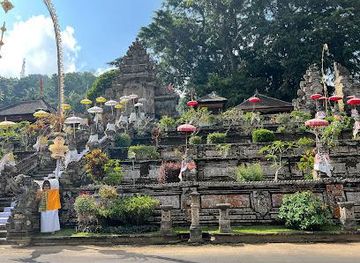 indonesia/bali/attraction/pura-kehen