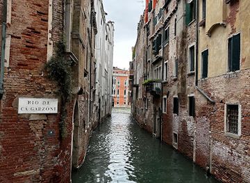italy/venice/attraction/caduta-di-edoardo
