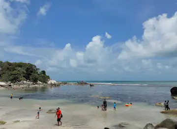 Pantai Trikora 3
