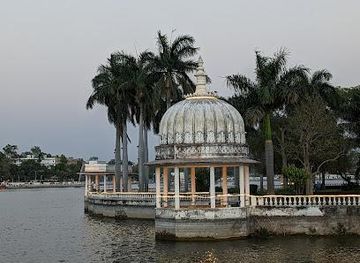 india/udaipur/attraction/nehru-garden