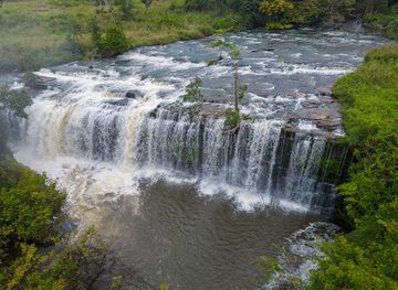 ghana/lake-volta/attraction/faaman-waterfall
