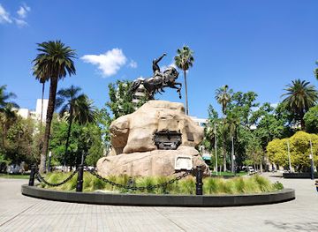 argentina/mendoza/godoy-cruz/attraction/plaza-san-martin