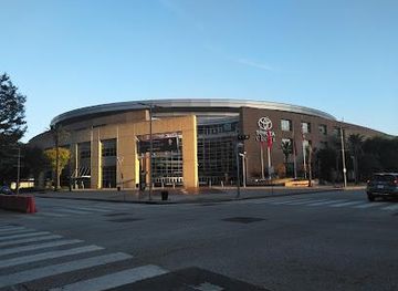 texas/the-woodlands/attraction/toyota-center