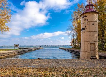 pennsylvania/erie/bayfront-district/attraction/erie-waterworks-tower