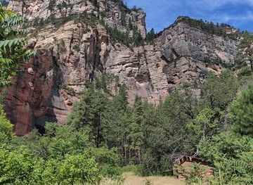 arizona/flagstaff/attraction/call-of-the-canyon-picnic-site